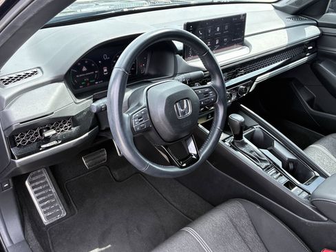 Certified 2025 Honda Accord Sport image 2