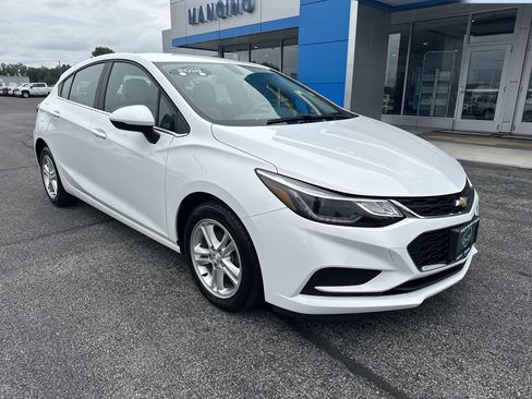 Certified 2018 Chevrolet Cruze LT FWD image 2