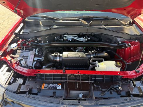 Certified 2025 Ford Explorer ST image 33