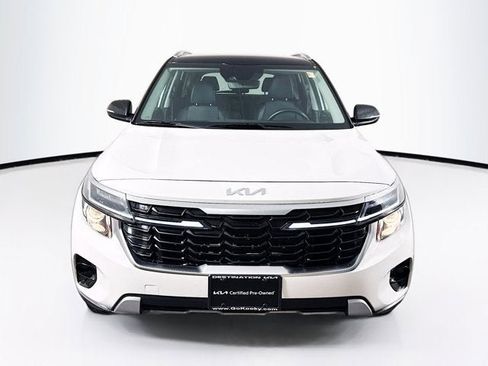Used 2025 Kia Seltos S image 2