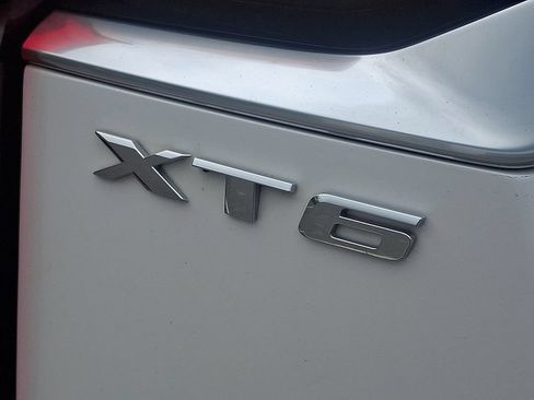 Used 2024 Cadillac XT6 Premium Luxury AWD/4WD image 32