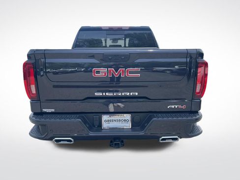 Used 2025 GMC Sierra 1500 AT4 w/ AT4 Premium Package image 4