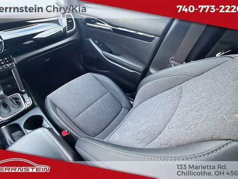 Used 2024 Kia Seltos S image 11