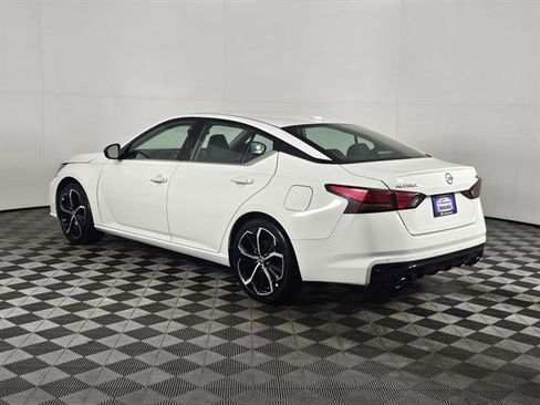 Used 2024 Nissan Altima 2.5 SR image 7