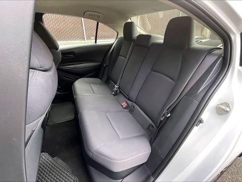 Used 2022 Toyota Corolla LE image 24