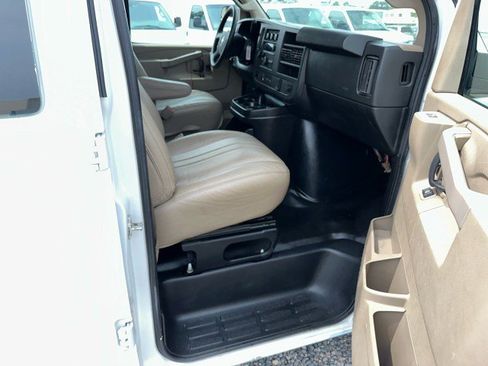 Used 2020 Chevrolet Express 2500 w/ Driver Convenience Package RWD image 21