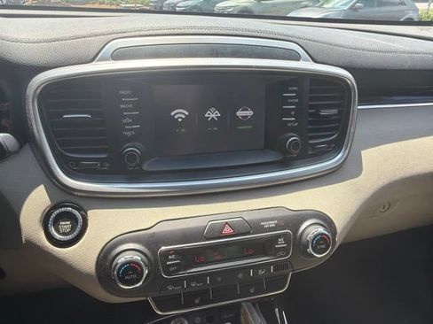 Used 2020 Kia Sorento EX FWD image 10