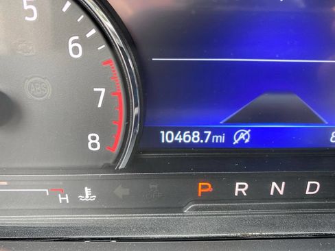Used 2024 Ford Explorer XLT w/ Equipment Group 202A AWD/4WD image 10
