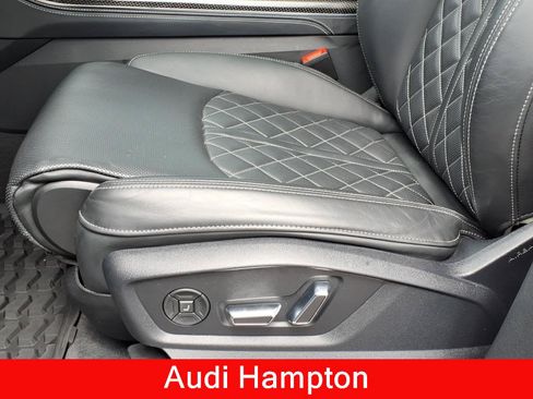 Used 2023 Audi SQ8 Prestige AWD/4WD image 15