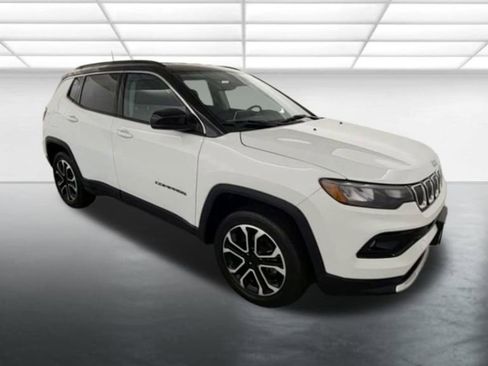 Used 2022 Jeep Compass Limited AWD/4WD image 9