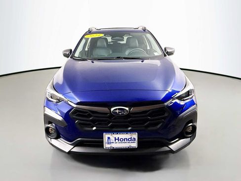 Used 2024 Subaru Crosstrek 2.5i Limited AWD/4WD image 2