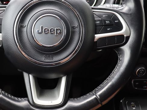 Used 2019 Jeep Compass Latitude FWD image 54