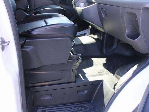 Certified 2021 Ford Transit 250 Medium Roof w/ Load Area Protection Package image 10