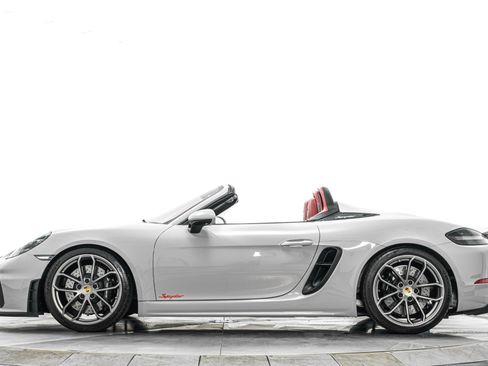Used 2021 Porsche 718 Boxster Spyder RWD image 6