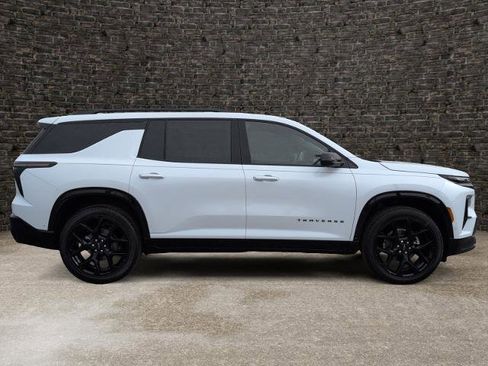 New 2026 Chevrolet Traverse Z71 w/ Driver Confidence Package image 3