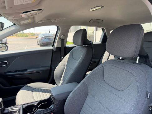 Used 2025 Kia K4 EX FWD image 24