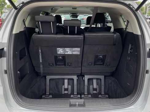 Used 2023 Kia Carnival SX FWD image 9
