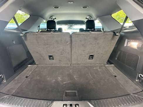 Used 2023 Ford Explorer Limited w/ Equipment Group 301A AWD/4WD image 25