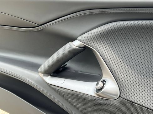 Used 2020 Ferrari 812 Superfast RWD image 31