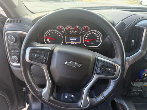 Used 2019 Chevrolet Silverado 1500 RST image 17