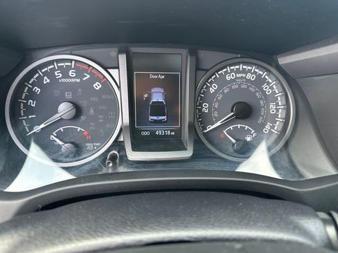 Certified 2023 Toyota Tacoma TRD Off-Road w/ TRD Premium Off Road Package image 21