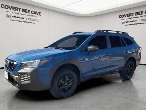 Used 2025 Subaru Outback Wilderness image 4