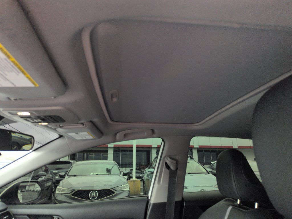 Used 2024 Toyota Camry SE w/ Cold Weather Package FWD image 21
