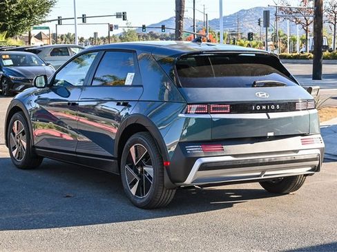 New 2026 Hyundai Ioniq 5 SE image 8