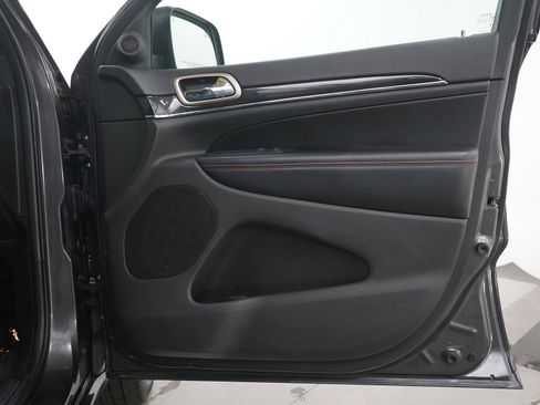 Used 2016 Jeep Grand Cherokee Limited 75th Anniversary AWD/4WD image 9