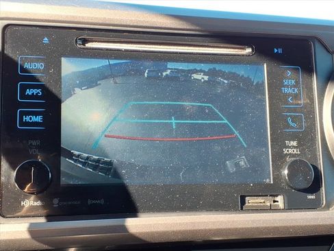 Used 2017 Toyota Tacoma SR5 image 45