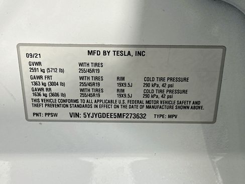 Used 2021 Tesla Model Y Long Range AWD/4WD image 12
