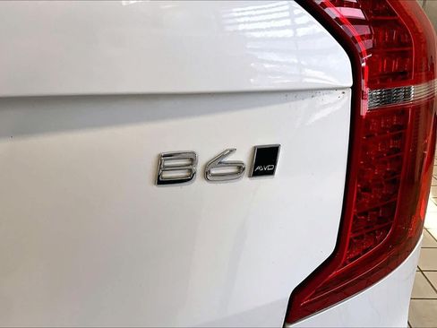Certified 2023 Volvo XC90 B6 Plus w/ Protection Package Premier AWD/4WD image 10