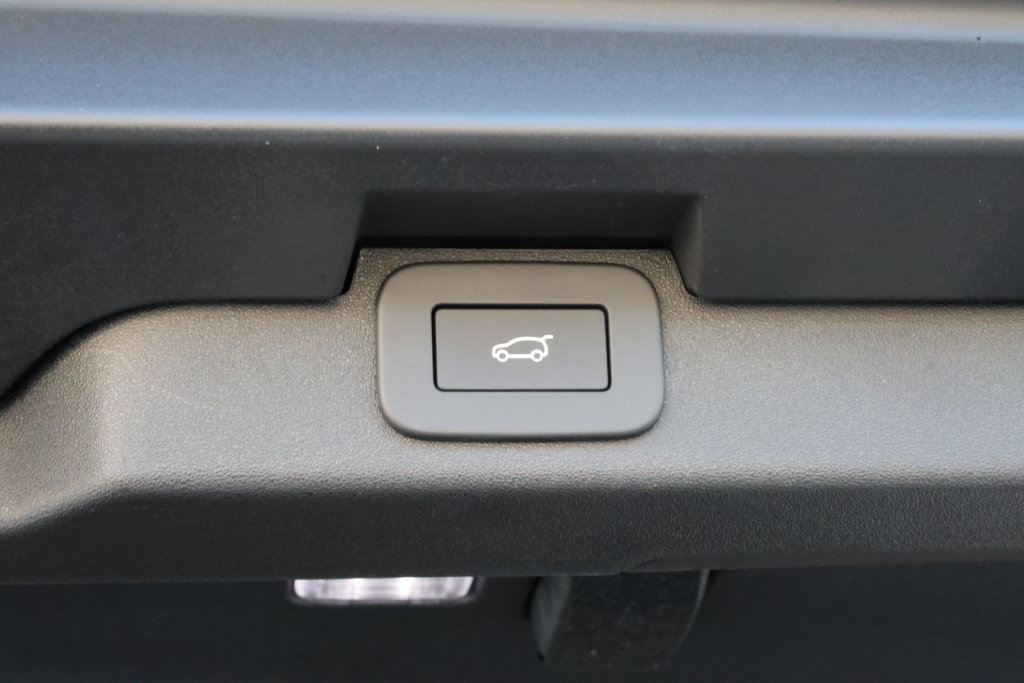 New 2026 Land Rover Discovery Dynamic SE AWD/4WD image 10