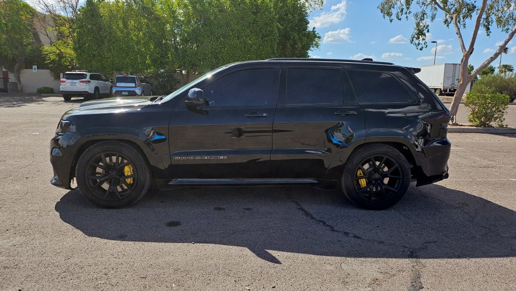 Used 2018 Jeep Grand Cherokee Trackhawk AWD/4WD image 7