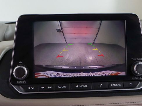 Used 2023 Nissan Rogue SV AWD/4WD image 18