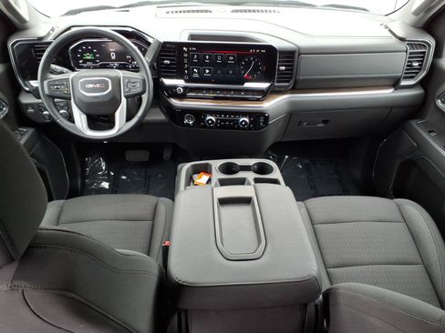 Used 2024 GMC Sierra 1500 Elevation image 11