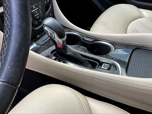 Used 2020 Buick Envision Preferred w/ LPO, Cargo Package image 31