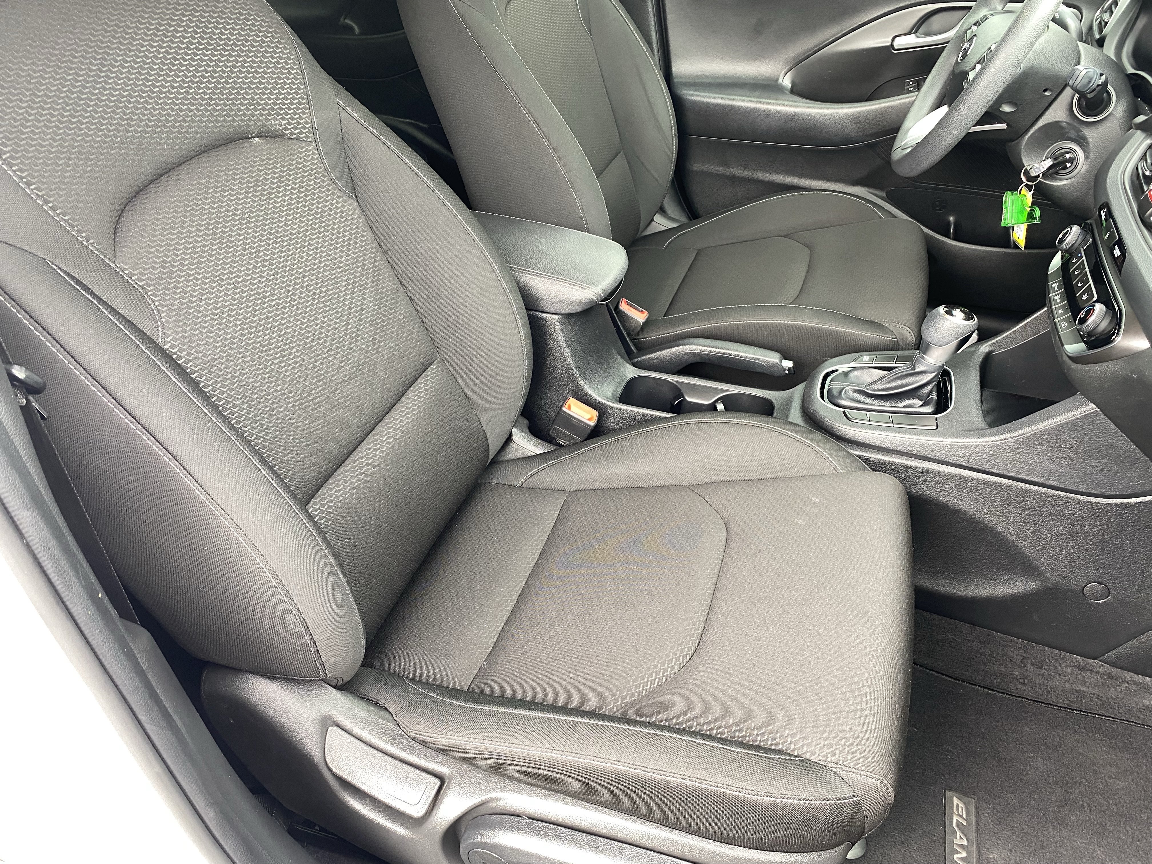 Used 2019 Hyundai Elantra GT FWD image 10