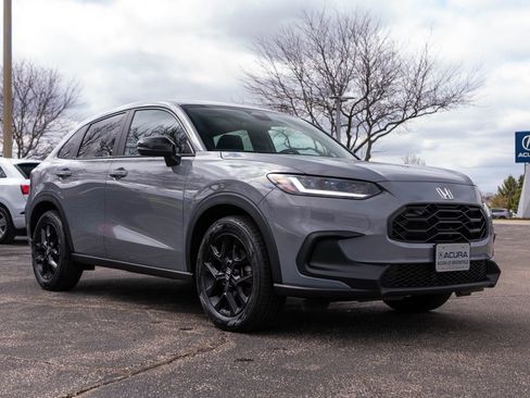 Used 2023 Honda HR-V Sport image 2