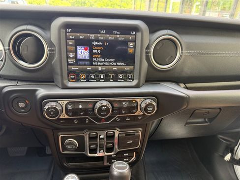 Used 2020 Jeep Gladiator Overland w/ Popular Equipment Package AWD/4WD image 12
