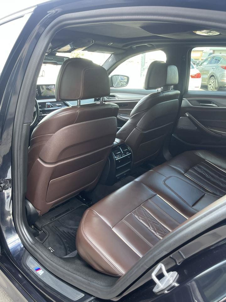 Used 2018 BMW M550i xDrive AWD/4WD image 12