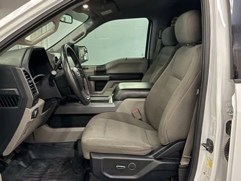 Used 2017 Ford F150 XLT w/ Equipment Group 301A Mid AWD/4WD image 15