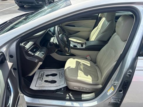 Used 2017 Buick LaCrosse Premium w/ Driver Confidence Package #2 FWD image 9