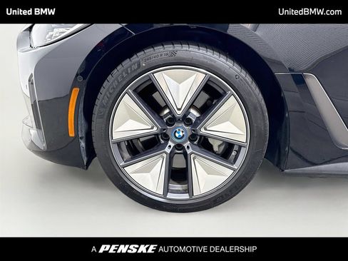 Used 2023 BMW i4 eDrive40 RWD image 2