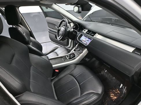 Used 2017 Land Rover Range Rover Evoque SE AWD/4WD image 47