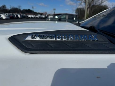 Used 2023 Chevrolet Silverado 3500 W/T w/ WT Convenience Package image 3