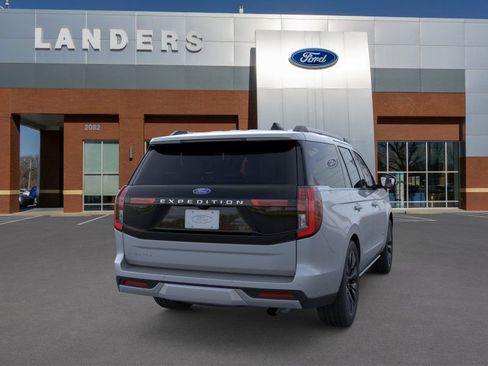 New 2026 Ford Expedition Platinum w/ Driver's Package image 8