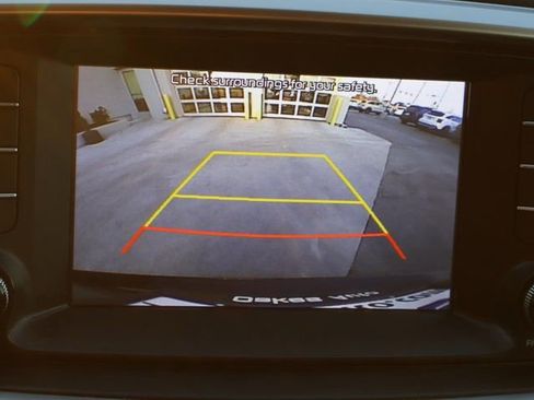 Used 2019 Kia Sorento LX image 25