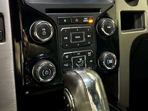 Used 2014 Ford F150 Limited image 23