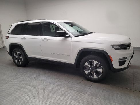 Used 2024 Jeep Grand Cherokee Limited 4xe AWD/4WD image 11